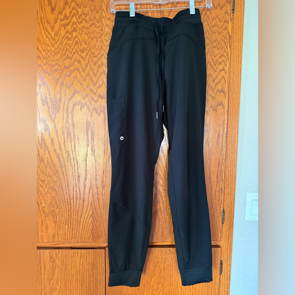 BARCO One Boost Scrub Jogger for Women, MidRise, Stretch Women's Scrub Pant. XS